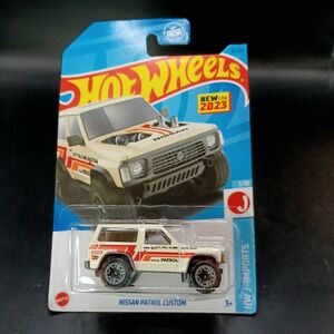 Hot Wheels Truck Nissan Patrol Custom Ivory J-Imports Hill Climb 2023